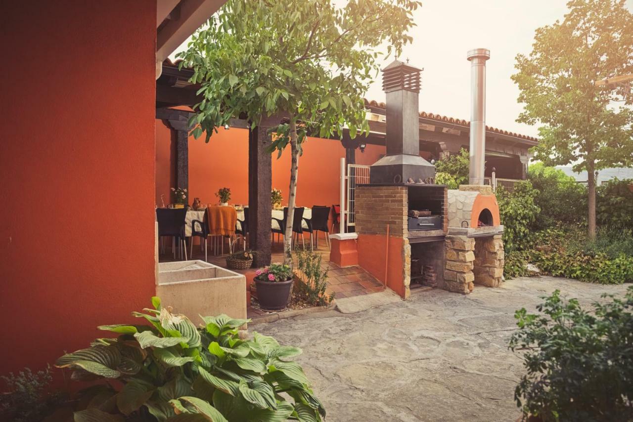 Apartamento 2 4/6 Pax Casa Rural El Sauce. A 2,5 Km De Cuenca Capital Nohales Luaran gambar